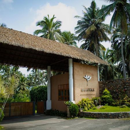 Maayaa Riverside Villa By Kpm Tripenta Attappādi Exteriör bild